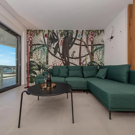 Gea S Bazenom Pet Friendly * 班约勒