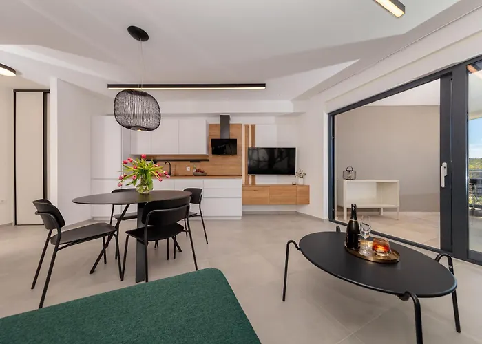 Gea S Bazenom Pet Friendly Lejlighed